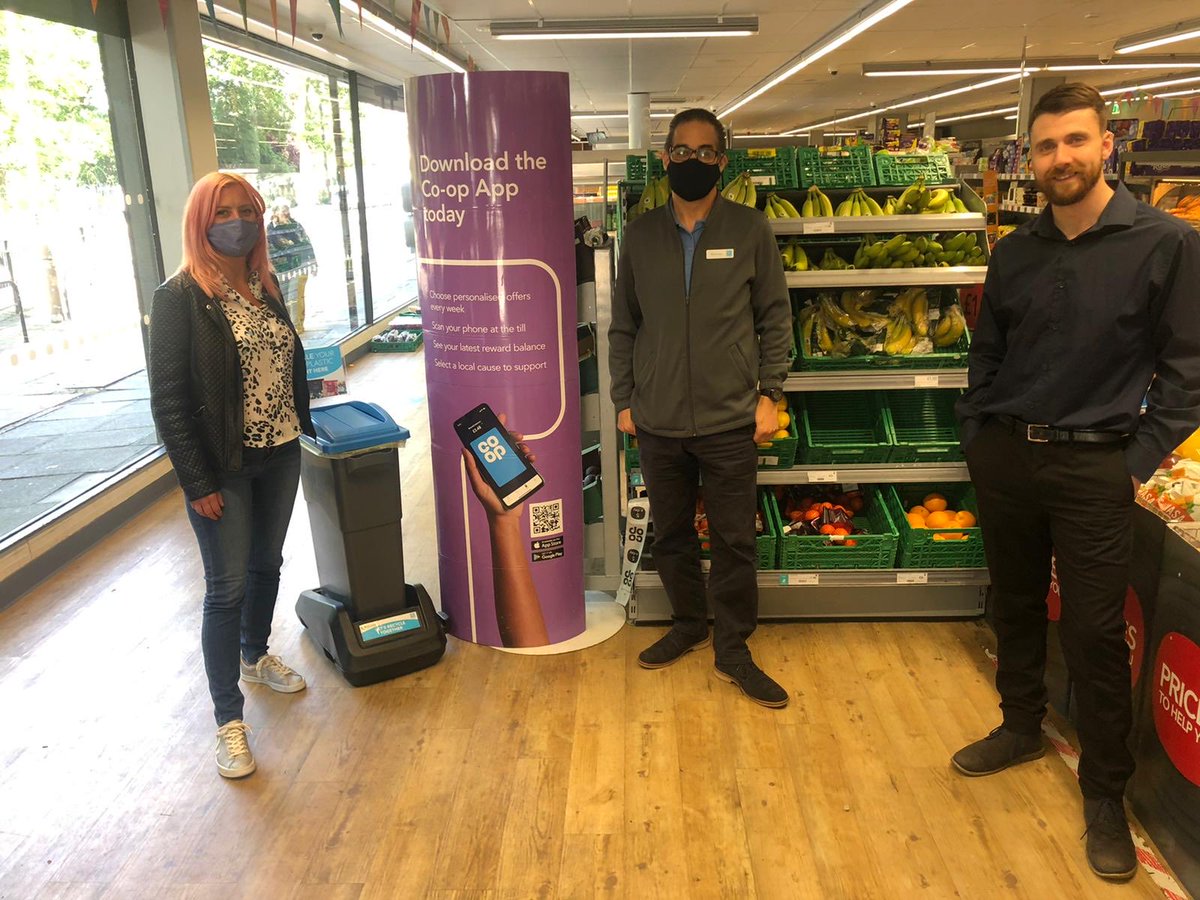 Talking community with Matthew Regional and Lee store manager at Well Hall Co-op . Follow me for more . Well Hall also now has a recycle station for soft plastics including crisp packets and bread bags. All Co-op packaging is now recyclable!♻️ #cleanitscrunchitcoopit #ItsWhatWeDo
