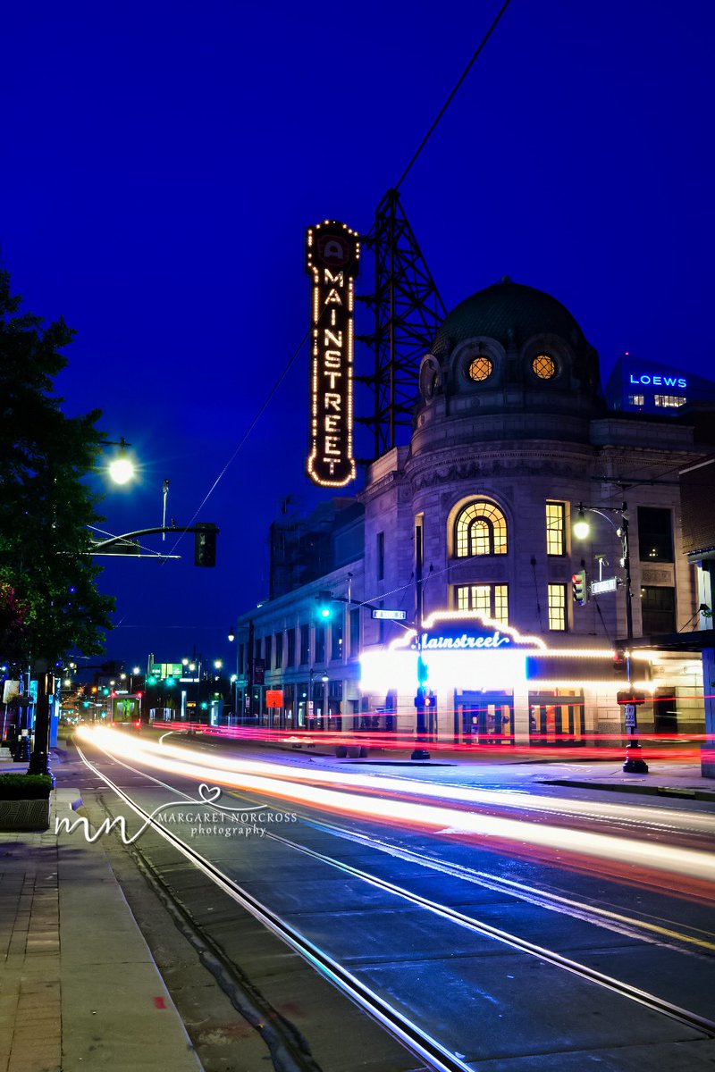PeopleofCowtown's tweet photo. Early morning light downtown. #kansascity #howwedokc #visitkc #longexposure #morningkc https://t.co/2rHzkuFohn