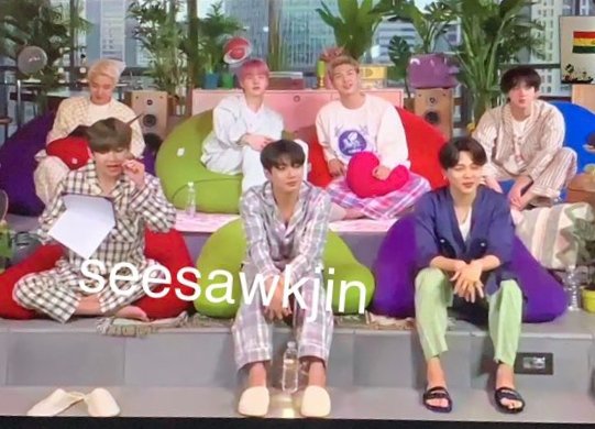 ABY_AX's tweet photo. Solo puedo decir que estoy agradecida con las K-Army, Us Army y las pocas Armys Hispanas que estuvieron por haber compartido un poquito de su experiencia. 

#MTVHottest BTS @BTS_twt https://t.co/uSiQybsCph