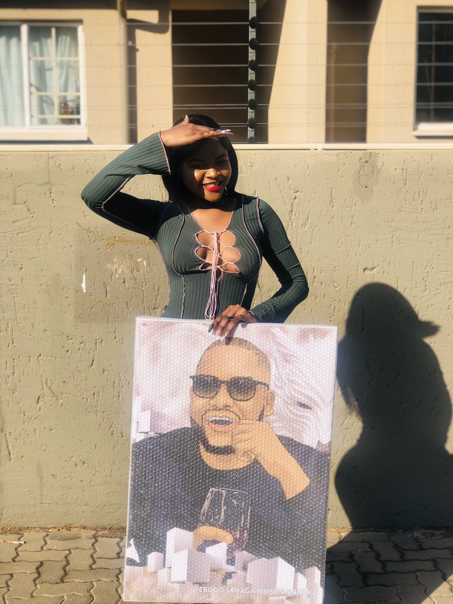 astro_toons's tweet photo. Order your canvas on 0844950706
From R750 depending on size and number of people Dm or Whatsapp 0844950706 #astrotoons Mpura killer kau #RIPMpura #RIPKillerKau https://t.co/JAoYaV2HDo