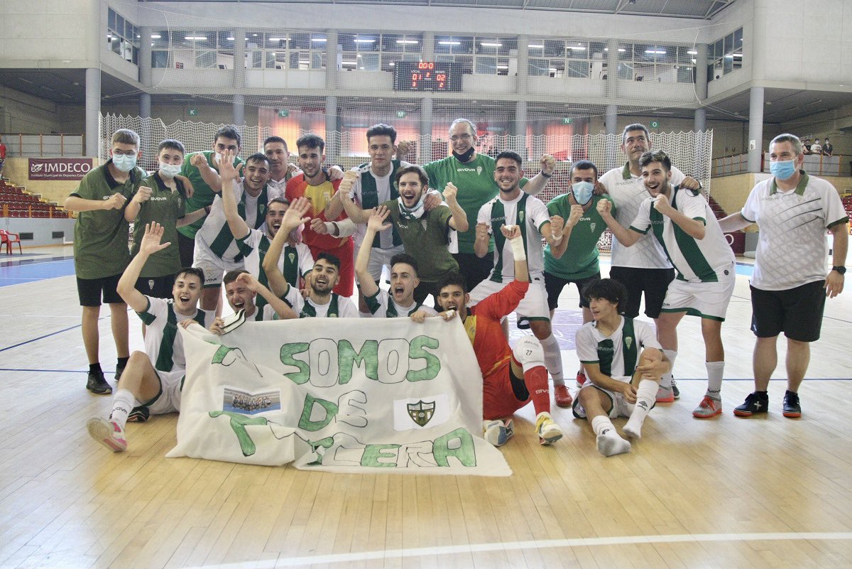 CordobaFutsal's tweet photo. Seis jugadores canteranos arrancarán la pretemporada con el primer equipo. Semanas especiales, sin duda, para Víctor, @Joseedaa06, @Alexbernal121, Alrovi, Raulito y Dani. #LNFS https://t.co/f6LlfoWLZe