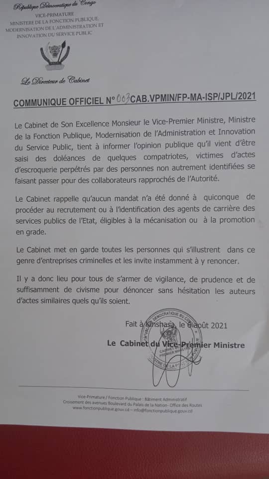 NdekeFiston's tweet photo. Méfiez-vous surtout à cette escroquerie organisée par des personnes non autrement identifiées se faisant passer pour des collaborateurs rapprochés de VPM, Ministre de la fonction Publique Jean-Pierre LIHAU. @FP_RDC @Lihau_Ebua @MOgrecm @lilembu_pierre @UrbanismeD @lusakuenoc https://t.co/fwoLmV2s2o