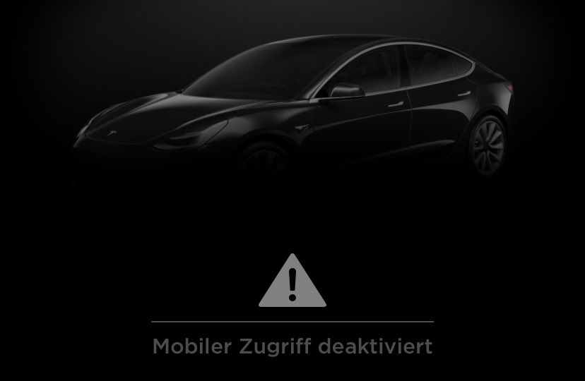 Moritz_77's tweet photo. Endlich Hirn-OP beim Model 3. Ich bin so aufgeregt. #Hardware3 😷 https://t.co/EVNUh17Tn7
