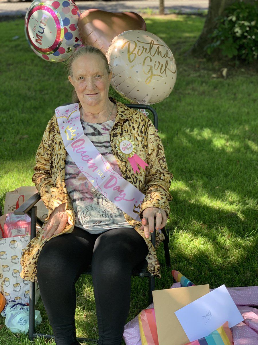 beckam2691's tweet photo. My Mum, Maggie. 59y. Diagnosed with #dementia in 2017. Thank you to @DementiaUK for your #admiralnurses that provide the most valuable support! #dementiasupport #reallife #mylife #mymum https://t.co/HswsBeSg0B