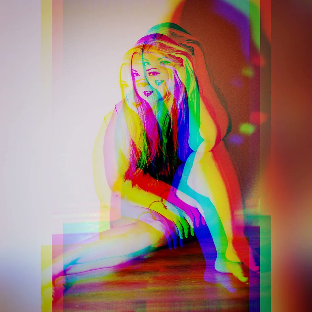 LadyJJHeather's tweet photo. And prayed all night for your last breath
Have you ever wanted to forget the feeling of your dreams Because I never feel wanted
And I never feel needed
Taken by anonymous
#moodyphotography #moodyshots #moodyphoto #blackandwhitephoto #crazyedit https://t.co/LQAlf82Quu