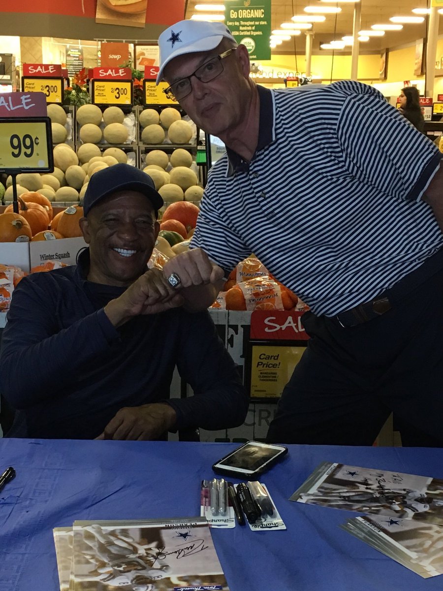 Congratulations #DrewPearson ! Thanks for sharing your ring! #HOF https://t.co/97EdBkBT9m