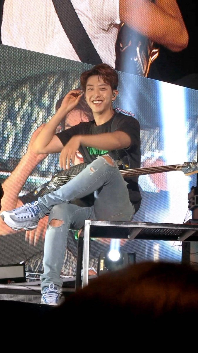 HourlyJungshin's tweet photo. Hour 8068 of JungShin 
[ #LeeJungShin #HourlyJungshin #CNBLUE #이정신 #JungShin #씨엔블루  #ジョンシン @MentalShin ] 
~ #KK🍓~ https://t.co/Xoq32yPH8Y