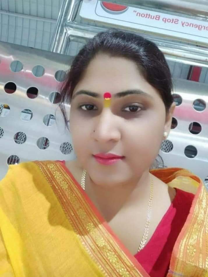 sudhasinghbjp's tweet photo. आप में से किसी के पास इसका जवाब हो तो जरूर बताइएगा..

इंदिरा गांधी और राजीव गाँधी के हत्यारों को
सोनिया गाँधी, राहुल गांधी, प्रियंका गांधी आदि सभी कोंग्रेसियों ने भुला दिया

लेकिन गाँधी को मारने वाले को य��� लोग आज भी याद करते है.. क्यों ?? https://t.co/JGOr5fSAKA