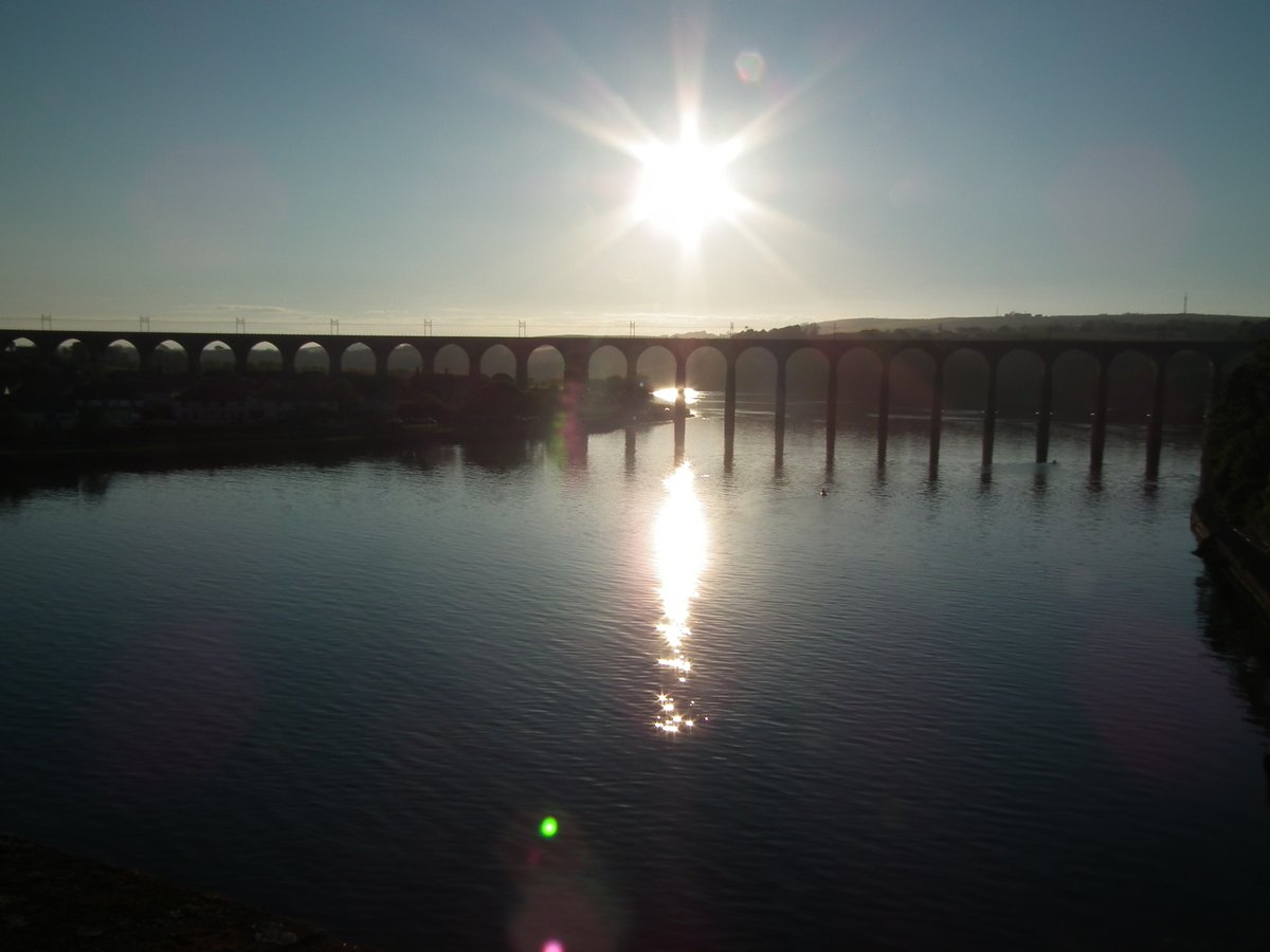 This week’s #Top4Theme is #Top4Bridges:
↖️Nam Khan meets the Mekong in Luang Prabang, Lao
↗️ The Rialto in Venice
↙️ The Bridge over the Atlantic at Seil Island, Scotland
↘️Sunset at Berwick upon Tweed
With hosts @Giselleinmotion @Touchse @perthtravelers
@CharlesMcCool