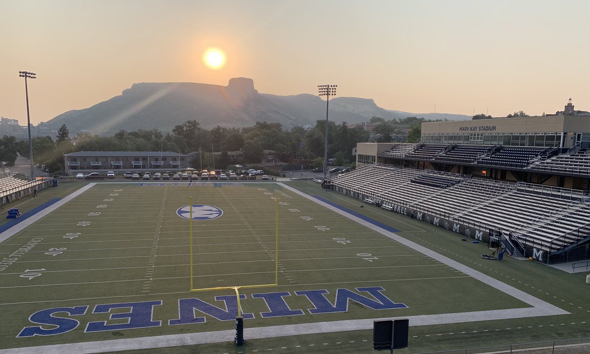 Sun is rising on Day 1 of Fall Camp ‘21!!

Name a better place for it.. We’ll wait. 

#HelluvaEngineer⚒