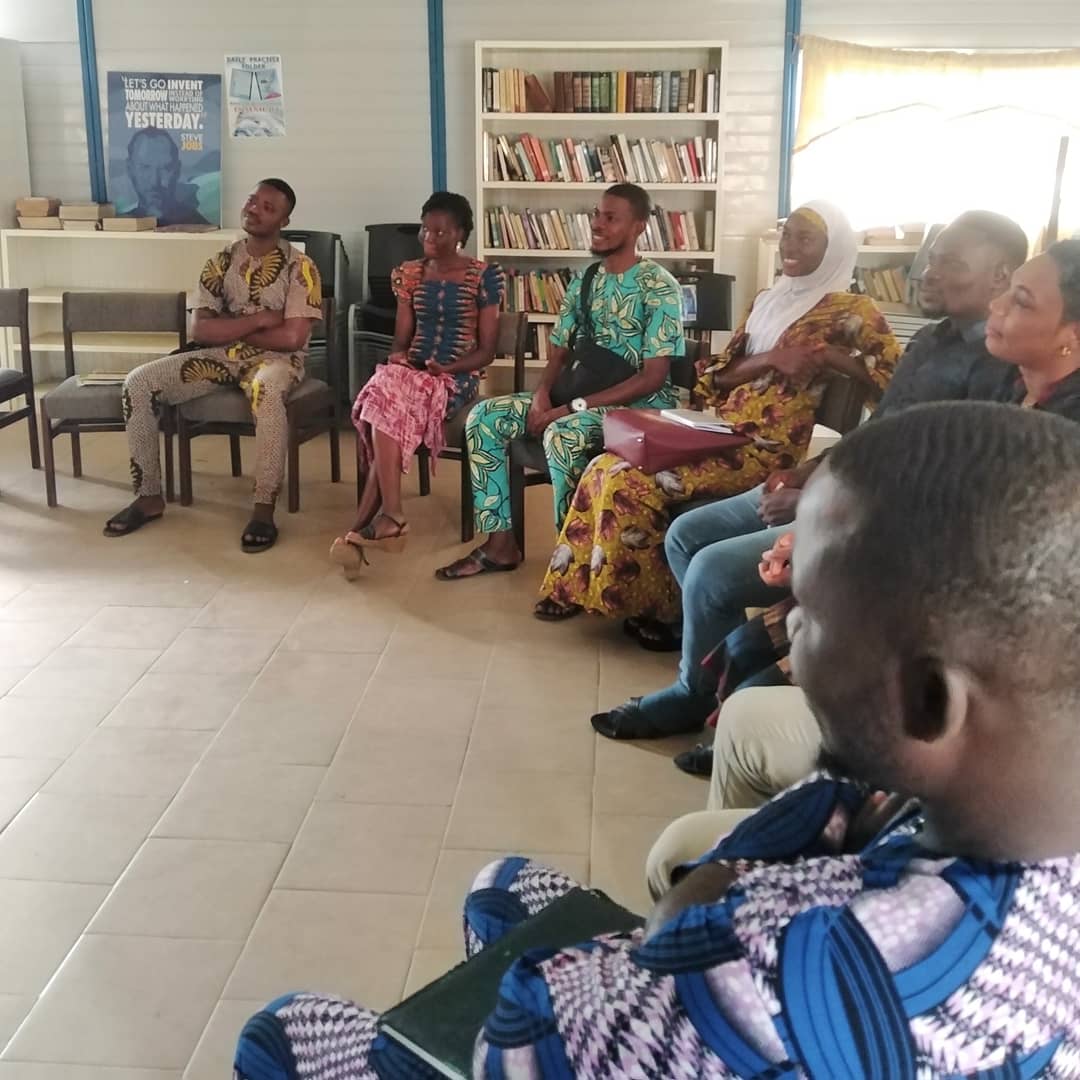 KrisHontonwakou's tweet photo. Recap of the sixth edition of Le Café. Participants were very comfortable talking about Religion, Love, and Sex education at school. Find you a field and be the Master in it. 🌟

#LeCafe #englishworkshop #passion #dreams #constructivetalk #opinionsharing https://t.co/OAagYOfDrM
