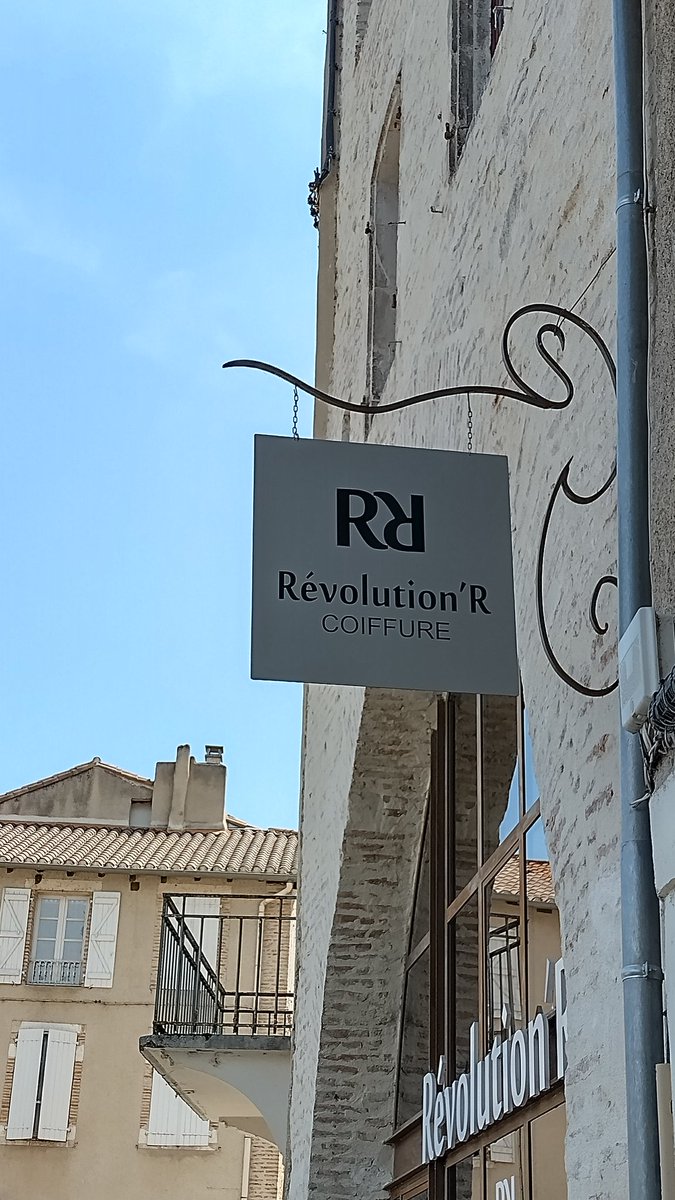 rougepied tweet media