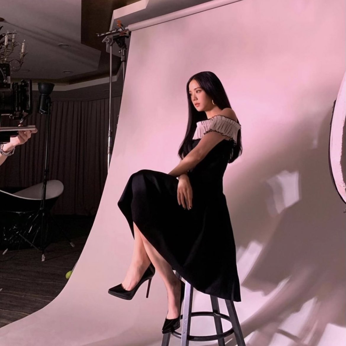 jisoosjpg's tweet photo. KIM JISOO https://t.co/X6MPdSpQKr