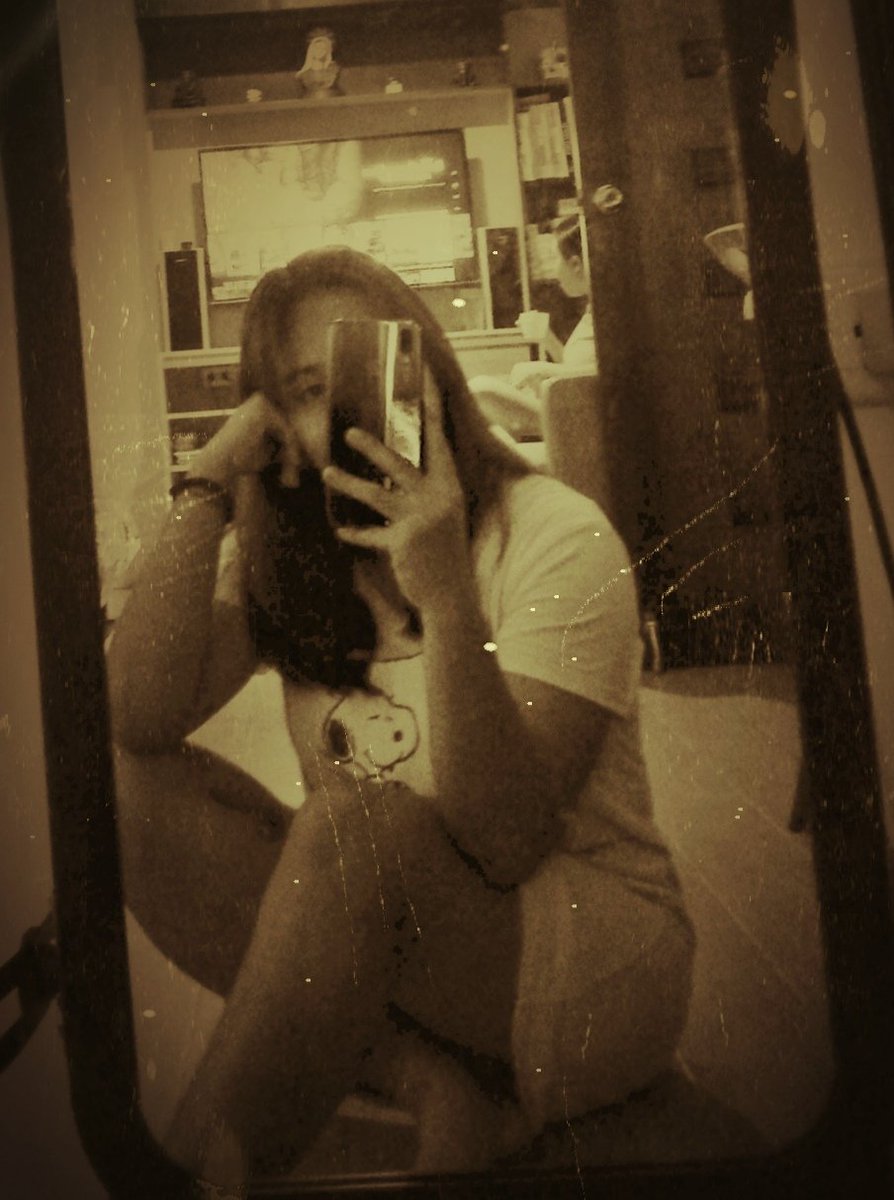 ENHYPEN_melon's tweet photo. Kung panalangin ko'y 'di marinig..... Lalakasan ko na lang next time Rold.😅

#ENSD #ENGENESelcaDay #ENHYPEN #ENHYPEN_JUNGWON @ENHYPEN_members #avENGENE https://t.co/sBnZBt2ZoF