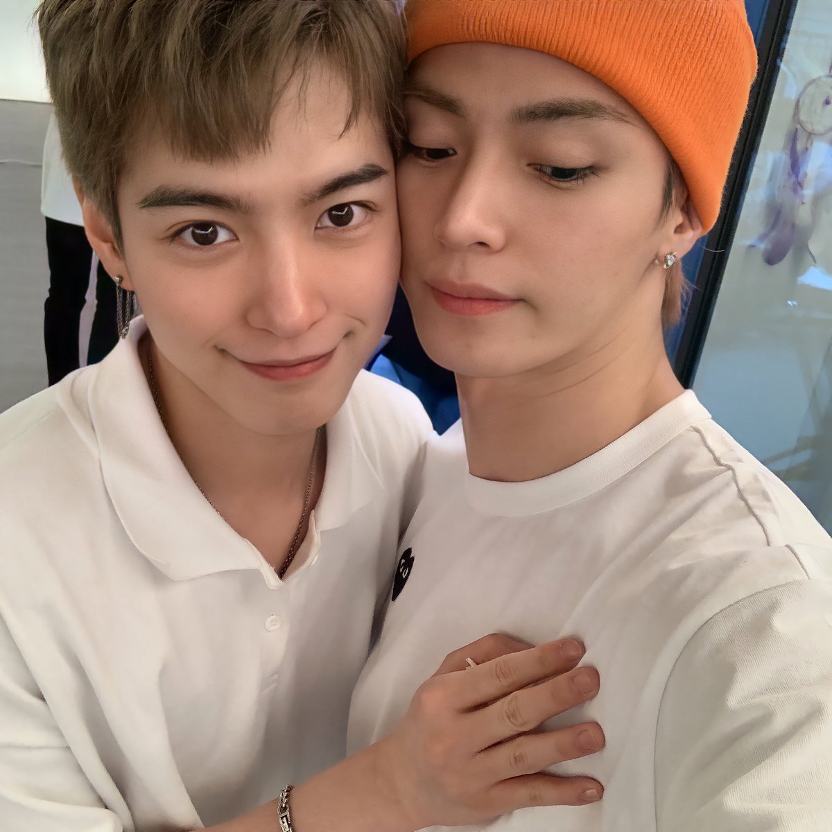 HQOmegaX's tweet photo. 한겸 , Hangyeom • August 4, 2021
#OX #OMEGAX #오메가엑스 #한겸 #HANGYEOM https://t.co/Mywddg1dKo