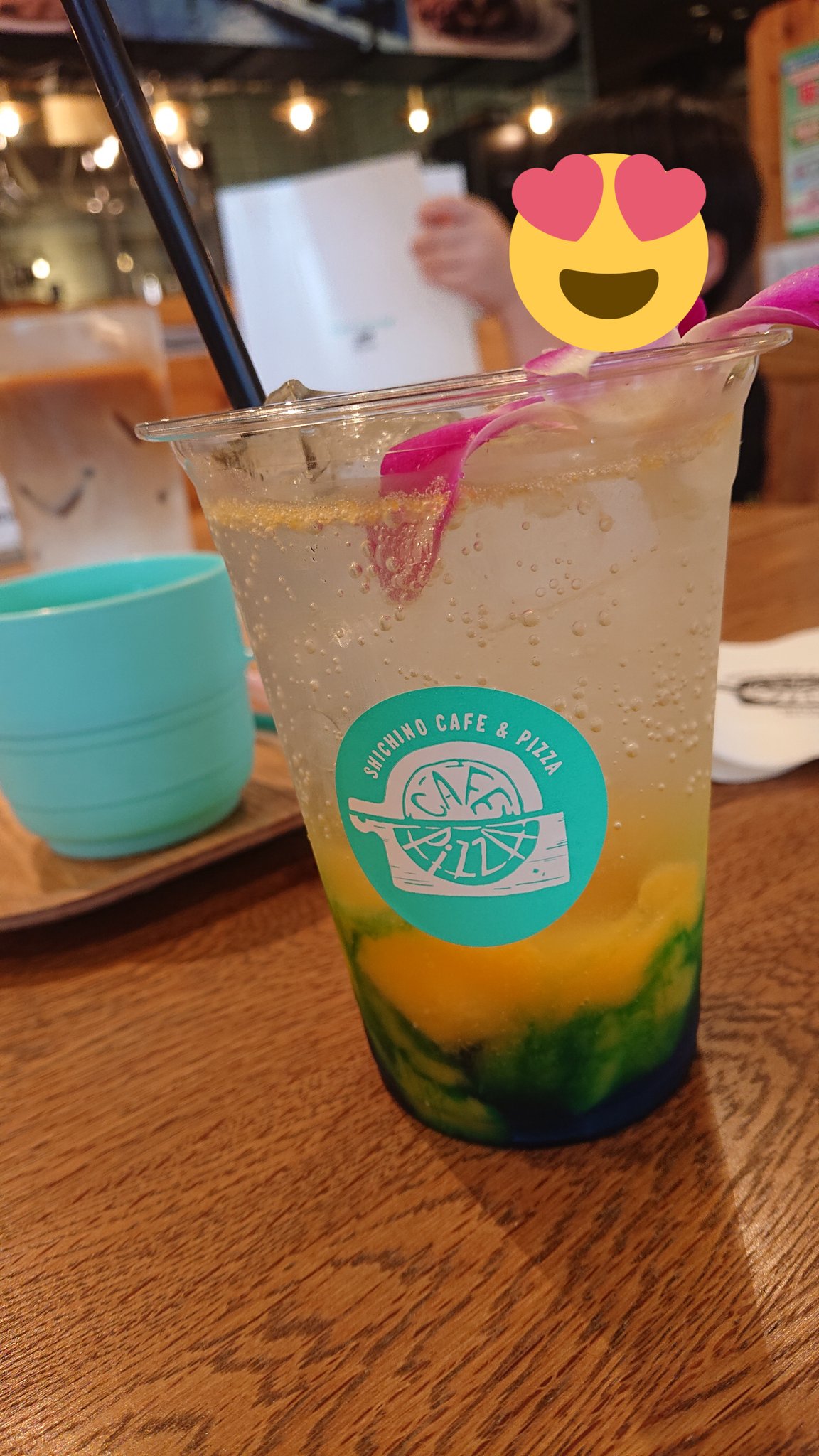 Gigi S 誕生日の日行けなかったから今日連れていってもらった シチノカフェ 元々は七ヶ浜にあるんだけど名取のに行ってきた ピザが美味しかった パンケーキもプルンプルンだった エアリでサン宝石のイベントもいろんなほっぺちゃんがあったなぁ