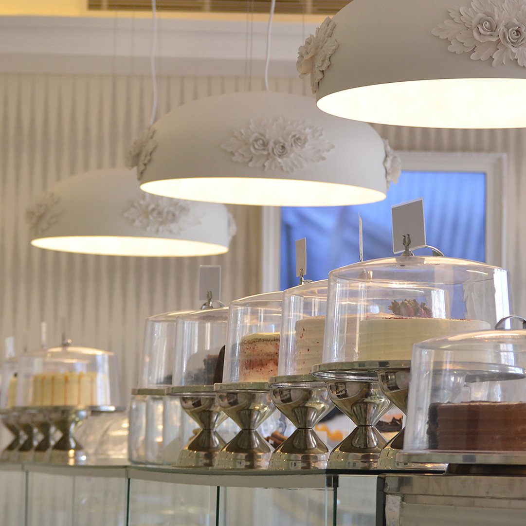 DhParadigm's tweet photo. Sugar Daddy’s bakery’s #interiordesign was created to match its signature pistachio and cream #colorscheme which gives a feeling of stepping into a bowl of vanilla frosting. 
Explore our project further by visiting our website https://t.co/Fd0C0azdmA
#paradigmdh #architecture https://t.co/jgelHxwUfq