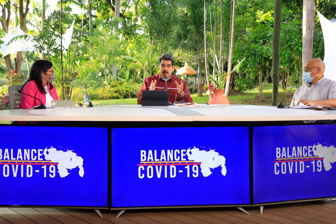 NicolasMaduro's tweet photo. A partir de hoy lunes #9Ago hasta el #15Ago, comienza una nueva semana de Cuarentena. Recuerden cumplir con las medidas de prevención y los cuidados que implementamos con el efectivo Método 7+7. ¡Qué nadie se canse! Máxima bioseguridad para evitar contagiarse de la Covid-19. https://t.co/SZX8yWrsfX