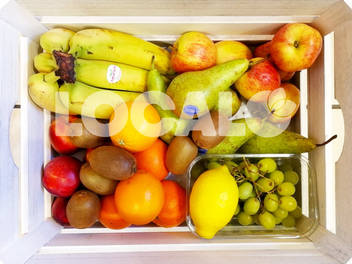 🍎 Waste less food &amp; money with the right size fruit &amp; veg boxes from Localo! 🍎
Customise the contents to suit you 🤔📝 &amp; get them delivered to your door in #Glasgow  📆📦🚚 Build your fruit &amp; veg box 👉 shoplocalo.com
#fruit #vegetables #grocerydelivery #eathealthy