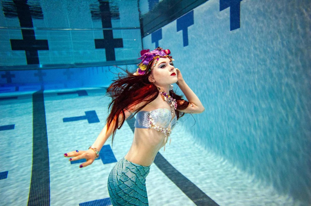CGTNEurope's tweet image. Competition for mermaids and mermen.🧜

@MerMagicCon, advertised as the largest Mermaid convention in the world, kicked off in  Manassas, Virginia.🇺🇸  Becoming a mermaid is not cheap, most merfolk spend thousands of dollars on their tail and outfit.

📸Joseph Prezioso/AFP via VCG