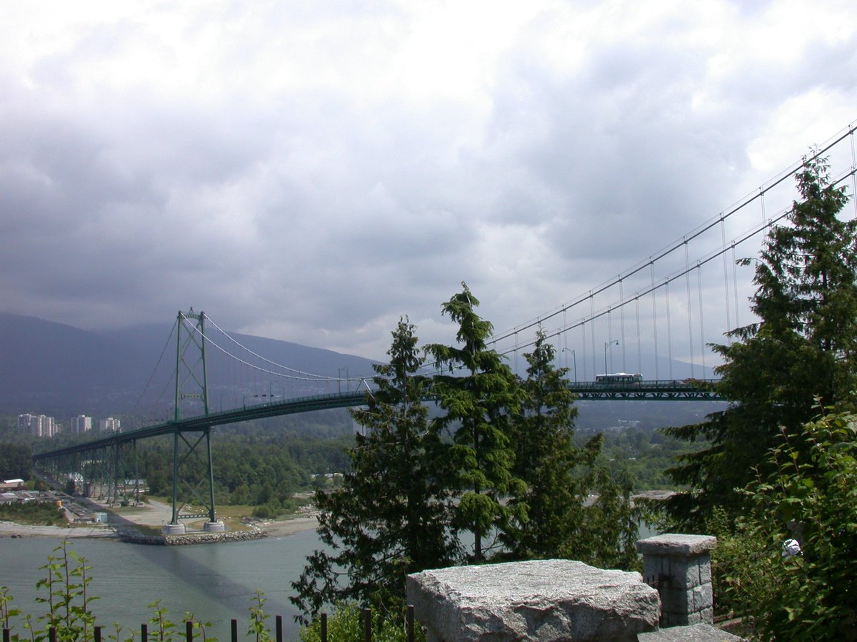This weeks #Top4Theme #Top4Bridges. Here’s a few from our travels.

1. North Bridge ‘shot heard round the world’
2. Foot bridge in Cuenca, Spain view of Hanging Houses
3. Windsor Eton Walkway
4. Vancouver Lions Gate Bridge

@Giselleinmotion @Touchse @CharlesMcCool @perthtravelers