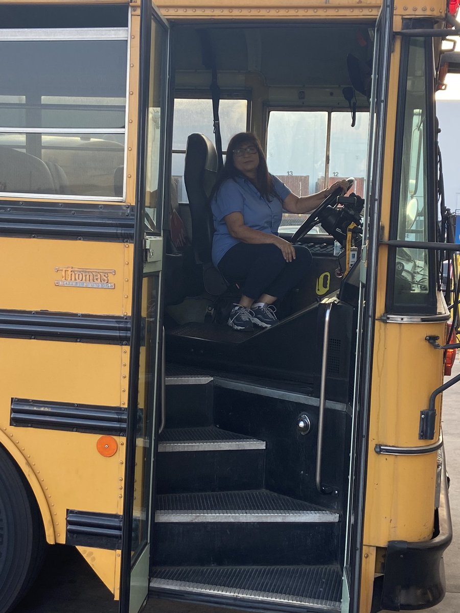 TransRowland's tweet photo. Happy first day of school. Team is excited to be driving our amazing students! @_JulieMitchell_ @Alex_Flores__ @CseaRowland133 @casian_mary https://t.co/Uce1jkBRAZ