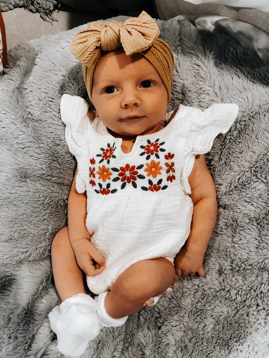 Can’t tell me I don’t have the prettiest baby.