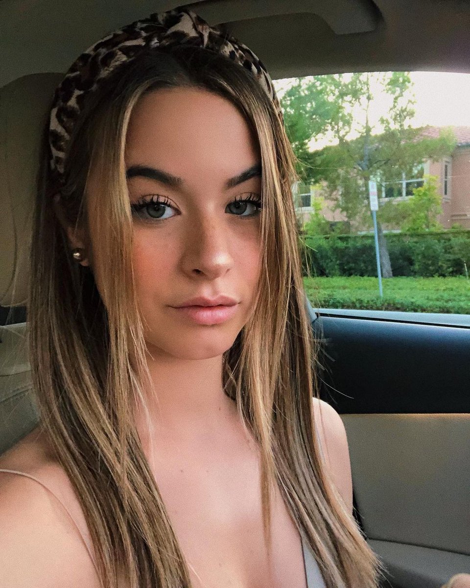 sweetbloomchloe's tweet photo. ㅤ· Chloe Evans · ㅤ

× contenido únicamente +18
× estudiante
× modelo en instagram
× caprichosa
× rebelde
× consentida
× rol adaptable (de preferencia medio) 
× few limits (NO SCAT, foot job) 

RT + MG = DM. 
#sexrol https://t.co/3juntsuPBo