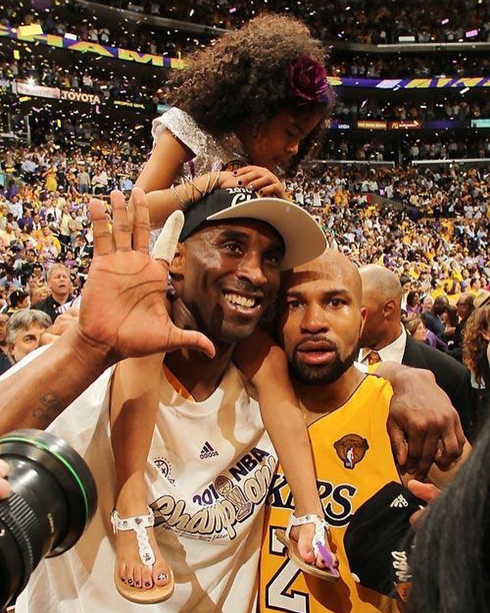 Happy Birthday to the 5x champ Derek Fisher 