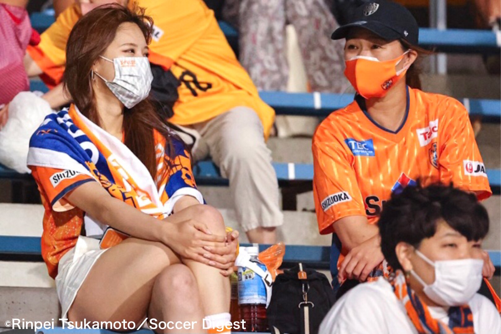 Twitter 上的 サッカーダイジェスト フォトギャラリー サポーターphoto 雨の日本平で選手たちを後押しした清水エスパルスサポーターを特集 T Co Xiltxwcy5m Jリーグ 清水エスパルス T Co Niazlbmfhr Twitter