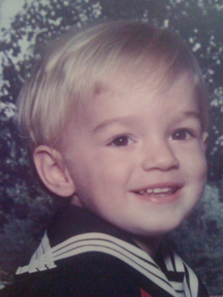 2_gnar's tweet photo. QT with a childhood yearbook photo or whatever you’ve got.
about 4 years old... before my hair color changed to dark brown, but after my eye color changed to dark brown. I was blonde until 2nd grade
#towhead https://t.co/Q1oW7Ys4ad