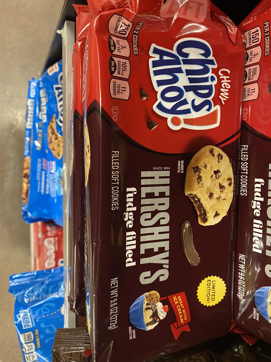 1979Sunflower's tweet photo. Hey @ChipsAhoy do you sell these by the cases?!?! They are THAT good! https://t.co/IP5RN01eMF