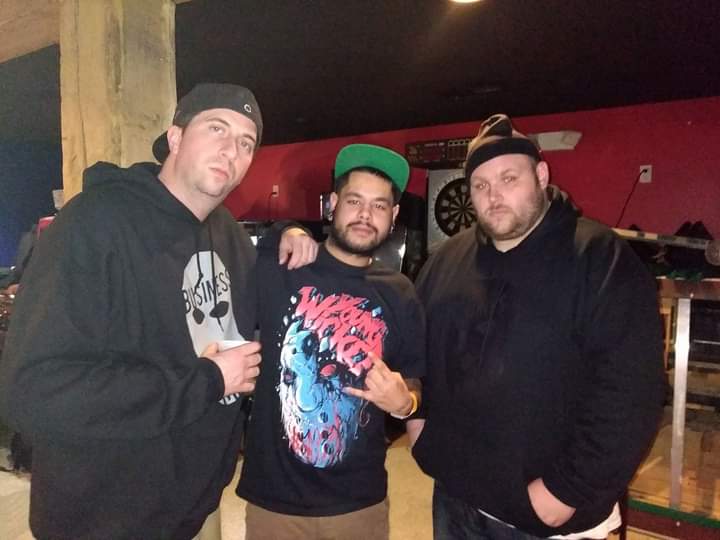 Rockin' the #Businessmanhoodie at a show with 📸 @419MonsterMane

⚫💰 BBR/Majik Duce Shop : bulgerbloodline.com/shop

⚫🎧 Listen on #spotify #applemusic #itunes #napster #iheartradio #amazon + more. **Share, Like, Follow**

#majikduce #bbr #thecomission #photography