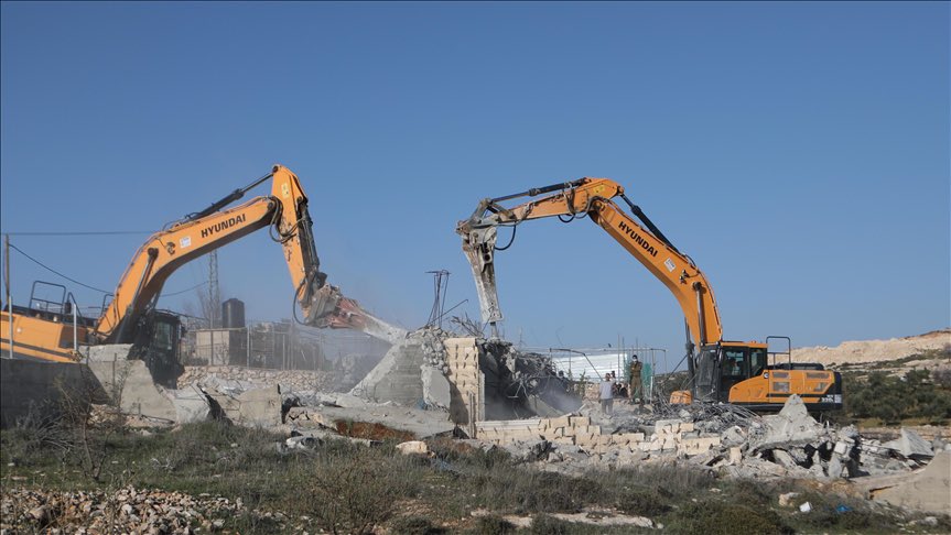 m7mdkurd's tweet image. .@Hyundai when will you stop being complicit in Israeli demolitions of Palestinian homes? When will you stop allowing your machinery to be used to ethnically cleanse Palestinians?#HyundaiSupportsWarCrimes