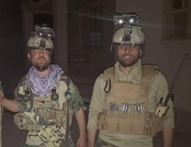 عقاب بال بریده tweet media