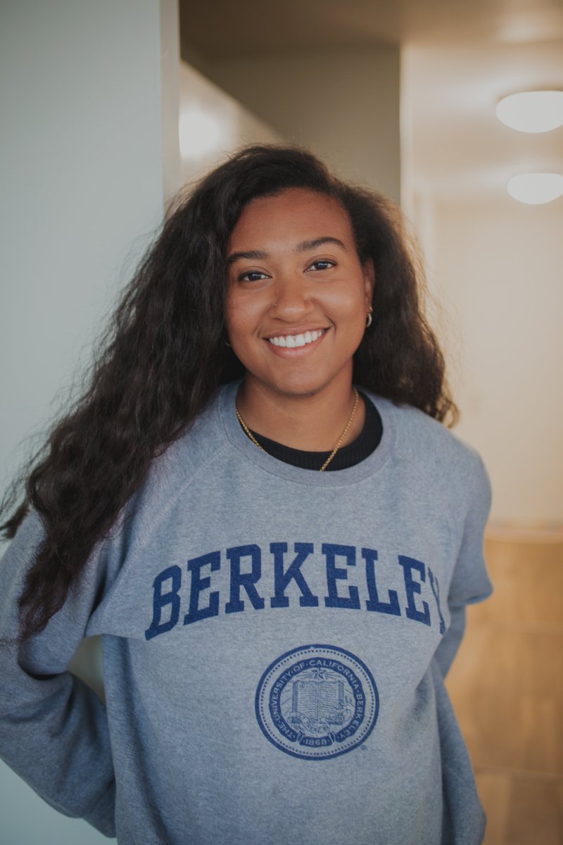 Hi everyone! My name is Veronica, and I am an incoming chemistry PhD student at UC Berkeley! My past research was under @lmkdassama at Stanford, and I worked on projects related to antibiotic resistance + clearing excess nitrogen from wastewater #BlackInChemRollCall #BlackInChem