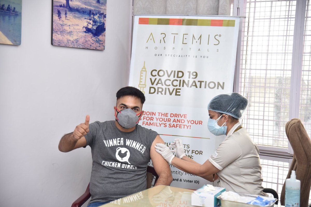 HospitalArtemis's tweet photo. Glimpses from Artemis COVID-19 Vaccination Drive at Community Centre, Devinder Vihar, sector 56, Gurugram.
#ArtemisHospitals #COVID19 #covidvacccine #indiafightscovid19together #HealthCare #health #RWA #devindervihar https://t.co/es8qjw1TUe