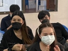 bestinmindmy's tweet photo. เห็นอะไรจากภาพนี้ พระพุทธรูปที่อยู่หน้าสุดยังมองเห็นยิ่งกว่าเห็นธรรม ใครคู่ ใครคี่ ใครส่วนเกิน ใครส่วนตัวอุ้ย อุ้ย อุ้ย
จงเติมบทสนทนาคิดว่าในรูปเขาคุยอะไรกัน ‼️@aique_ii @punpunxcz @modlalitata
#IQPP
#บนเตียงดารา
#ยืนข้างเตียง
#ไอคิวปันปัน https://t.co/xXwwCb1hfp