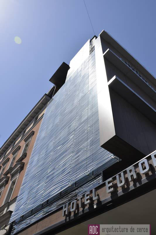 Muro cortina cebrado (1)
#Sarajevo, #anclaje, #muro #cortina, #vidrio
#arquitectura #detalle #architecture #detail
arquitecturadc.es/?p=10503