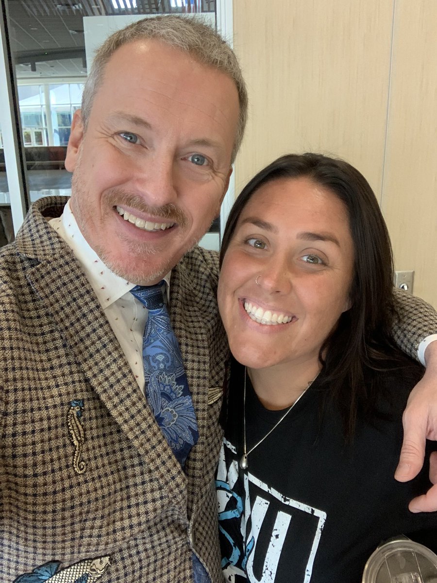 KaraDLiakos's tweet photo. @mrronclark_ So encouraged by the messages that you bring! Great start to a new year and new district #Year11 @BurlesonISD @KMSCougars https://t.co/7VPcyn2tje