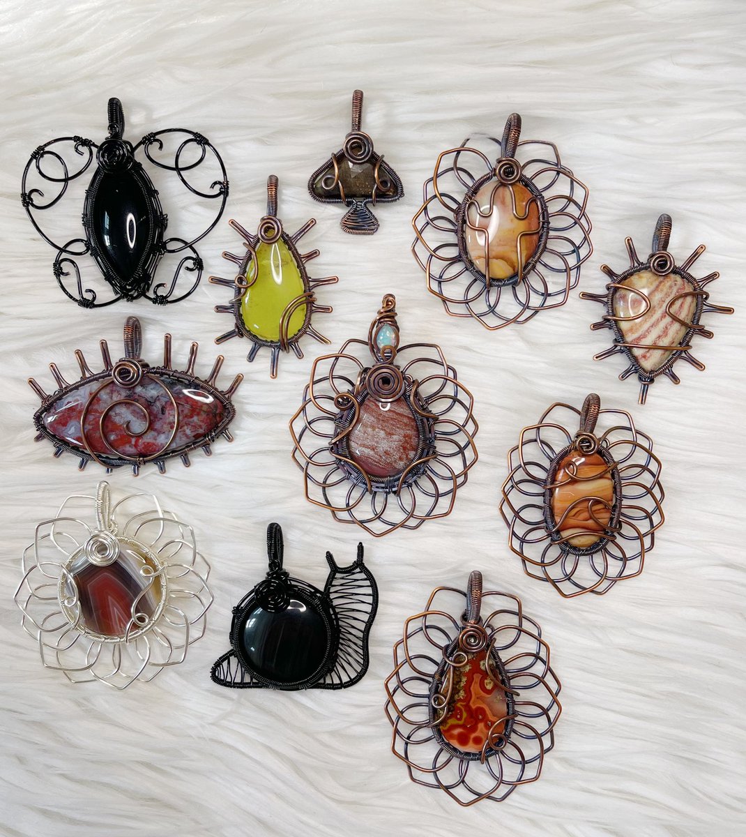 mildhippie's tweet photo. ❤️‍🔥☄️💥 PLANET MARS 💥☄️❤️‍🔥

pendants available August 13th at 4pm est https://t.co/XR9uc39ck1