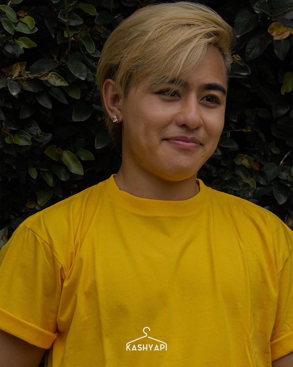Yellow power, flower power 🌻
@bikel_adhikari 

#kashyapinepal #madeinnepal #yellowaesthetic #tshirtdesigns #fashiontrends #nepaliproduct #smile #greenearth #slowfashionbrand #nepaliclothingbrand
