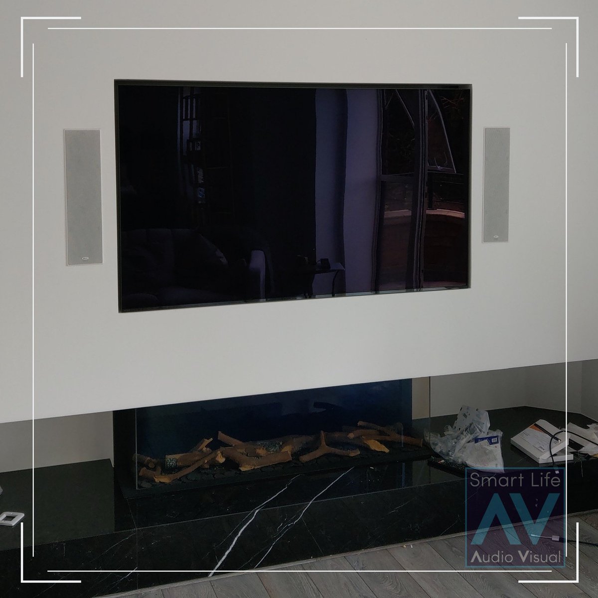 SmartLifeAV's tweet image. Called to mount TV's including a monster 66kg 8K Sony TV. Builder had only left 0.5cm of clearance &amp;amp; there were high quality finished surfaces like marble to deal with so the install had to be perfect. Using the right tools and brackets we had no problems #TVInstall @AutomatedTV