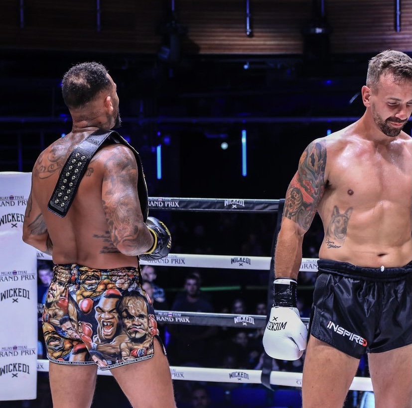 MMATVlive's tweet image. A huge Congratulations to @LouisKOKing for becoming the new KGP British champ!!! He achieved an impressive first TKO over lee whitfield 🙌👊 #mtgp #mmatv #muaythaigrandprix #muaythaigrandprixlondon #muaythai #muaythaifighter