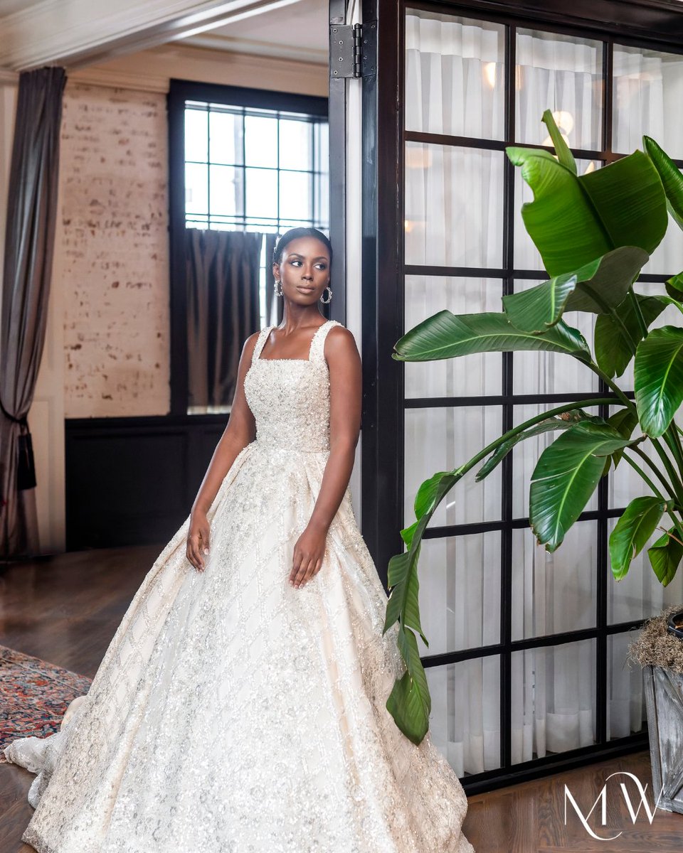 ItsMargoWest's tweet photo. Ella has beautiful wide straps with a royal train!
#bridalgown #weddingdressgoals #weddingdresses #weddingdressideas #dressdesigner #bridalgowns #bridaldress #bridaldresses #bridalgowndesigner #weddingdressinspiration #weddingdressideas #weddingdressdesigner #weddingdressalt https://t.co/YOuAVZNurj