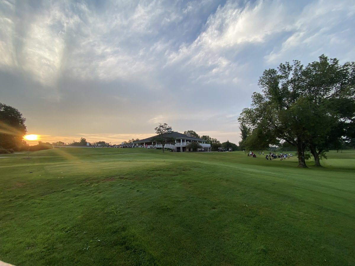 UniversityTurf's tweet image. Big day today with the @ModelGirlsGolf tourney this morning and EKU Faculty Appreciation Day festivities in the afternoon!