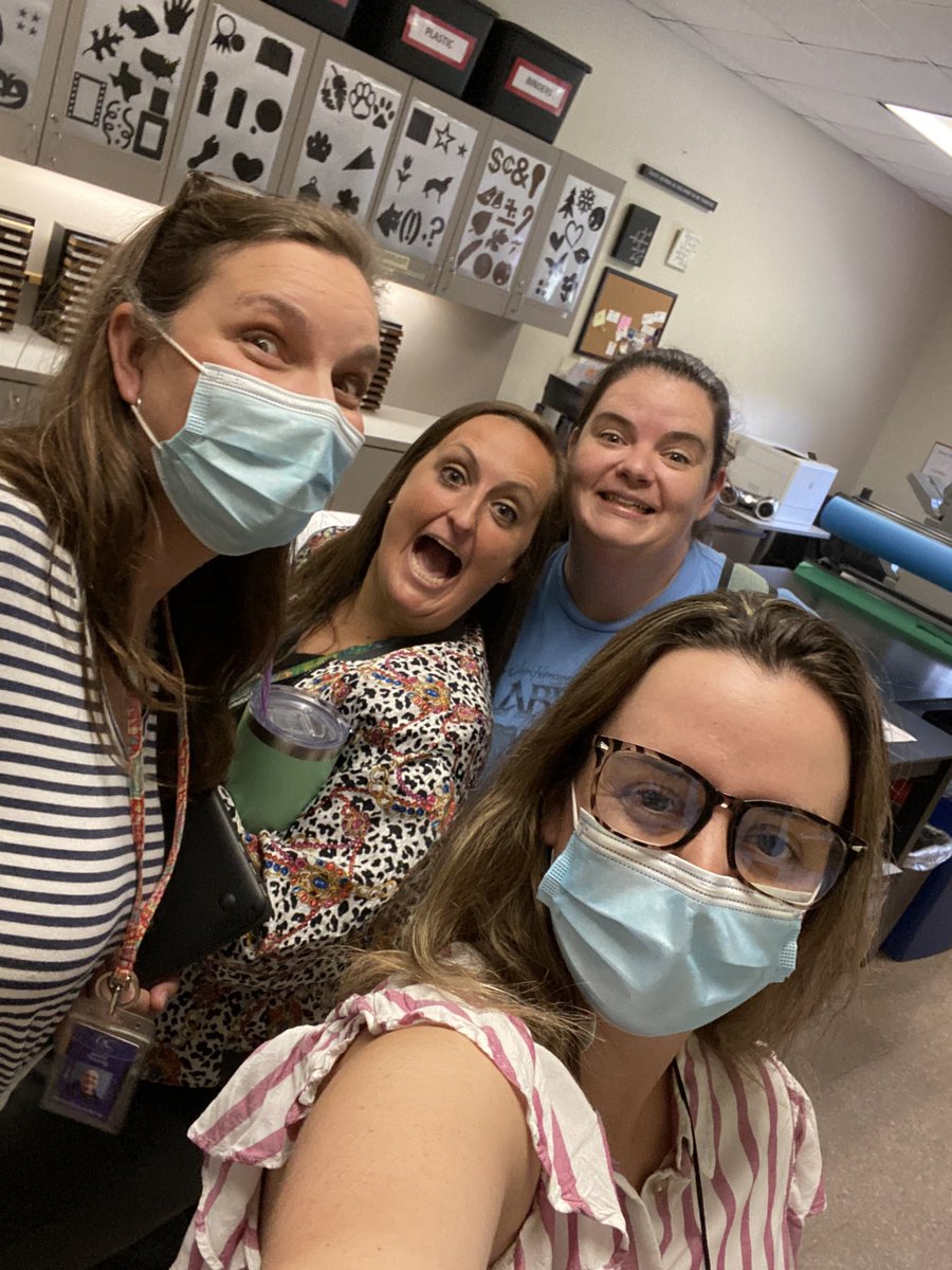 AcostaBarbs's tweet photo. #CTMSscavengerhunt #gcisd Wolf Strong! https://t.co/vT8X1mtQH3