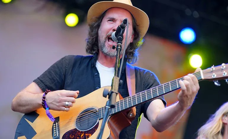 mxdwn's tweet image. mxdwn Interview: Kevin Drew On The Making of His New Instrumental Solo Album Influences
#KevinDrew #KDAP #BrokenSocialScene #Influences 
music.mxdwn.com/2021/08/09/new…