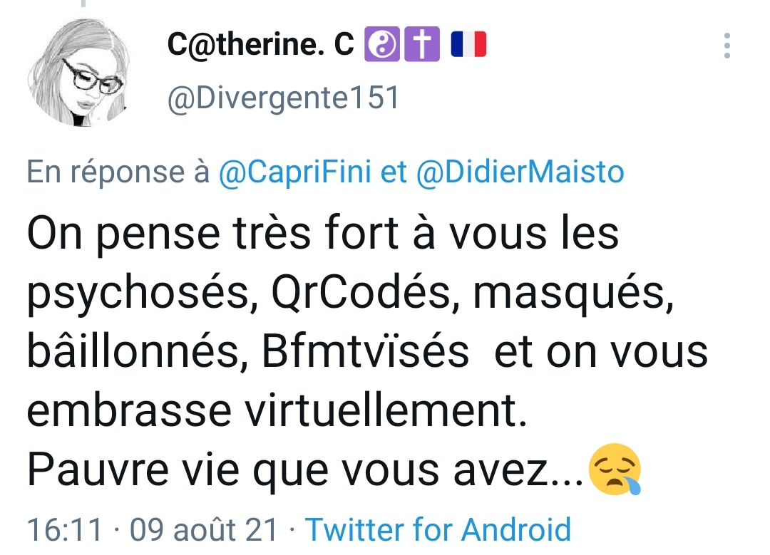 MateuilB's tweet photo. On leur dit que rien n'a changé dans nos vies à part qu'on a moins de risque d'être malade et qu'on a le droit d'aller au ciné ou on garde les terrasses de resto pour nous ? https://t.co/LexSUADy6r