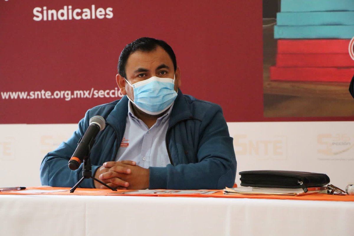 Seccion36Ofic's tweet photo. 👉 En reunión de trabajo se reconoció la resiliencia profesional que los docentes  👩🏻‍🏫🧑🏻‍🏫  han tenido y se estableció el apoyo hacia la Jornada Nacional para el regreso a clases presenciales 🙋🏻‍♀️ ordenado, ✔️ responsable ✔️ y cuidadoso. 😷 

#CaminandoConPasoFirmeYUnidos https://t.co/ZI58p8U3Bu